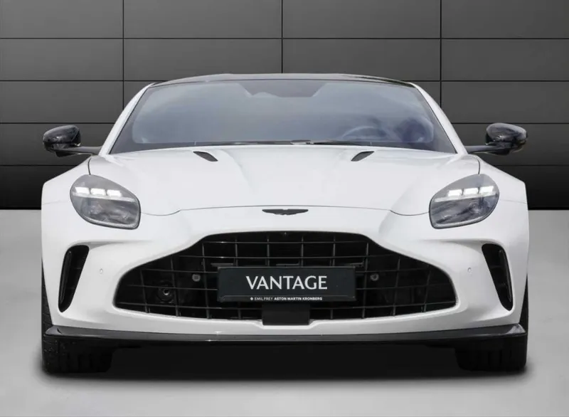 Aston Martin V8 Vantage Coupe 2026 2 Aston Martin V8 Vantage Coupe 2026 2