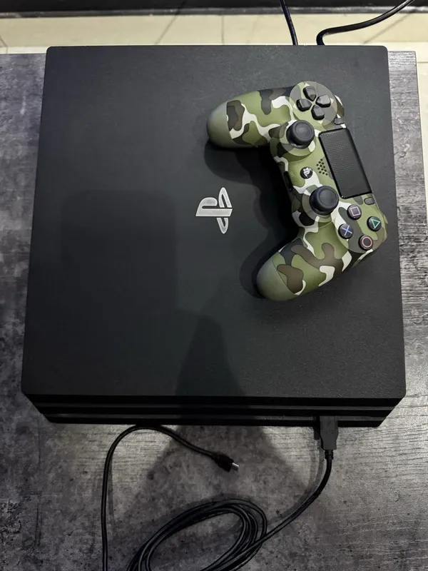 PlayStation 4 Pro с играми в отличном состоянии!! — фото 2
