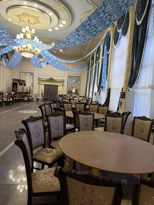 Столы 12 комлектов стулья 150 шт 5