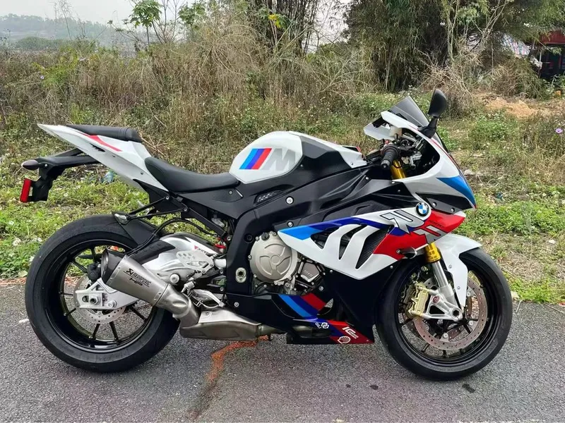Только за нал SUZUKI GSXR600 — фото 1