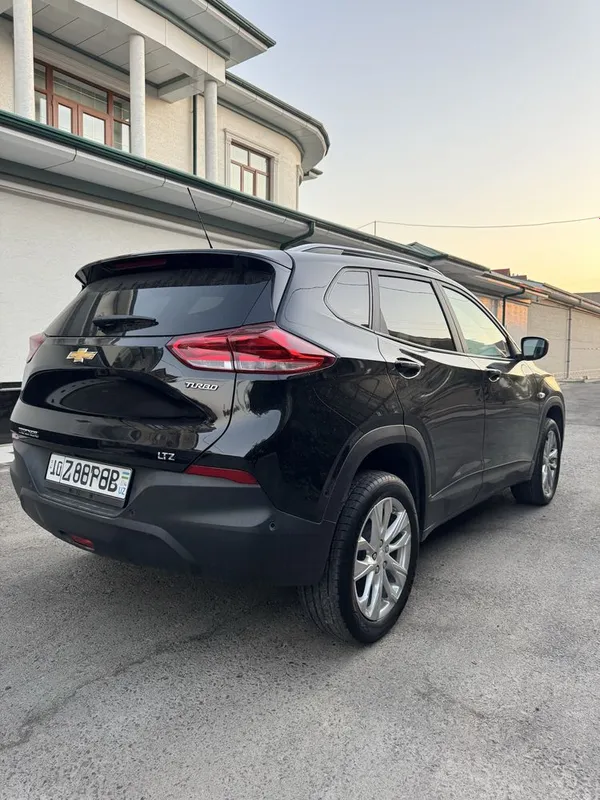 Tracker LTZ Plus 2026 3 Tracker LTZ Plus 2026 3
