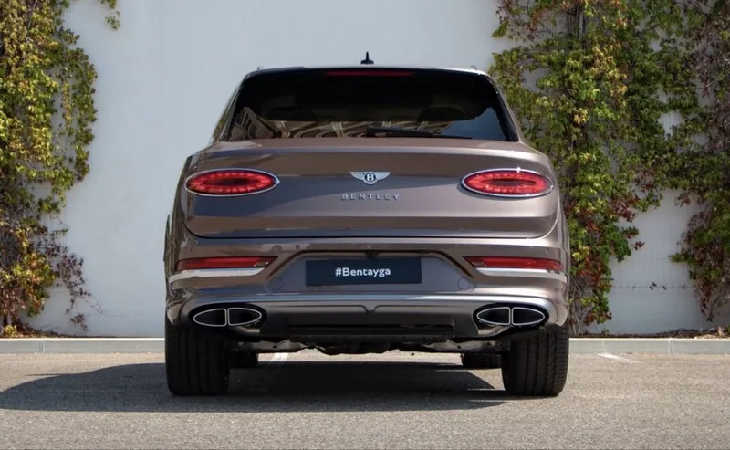 Bentley Bentayga Atelier Edition V8 2026 4 Bentley Bentayga Atelier Edition V8 2026 4