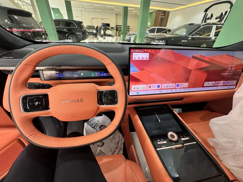 LYNK&CO 900 EM-P 2 turbo 2026 — фото 1