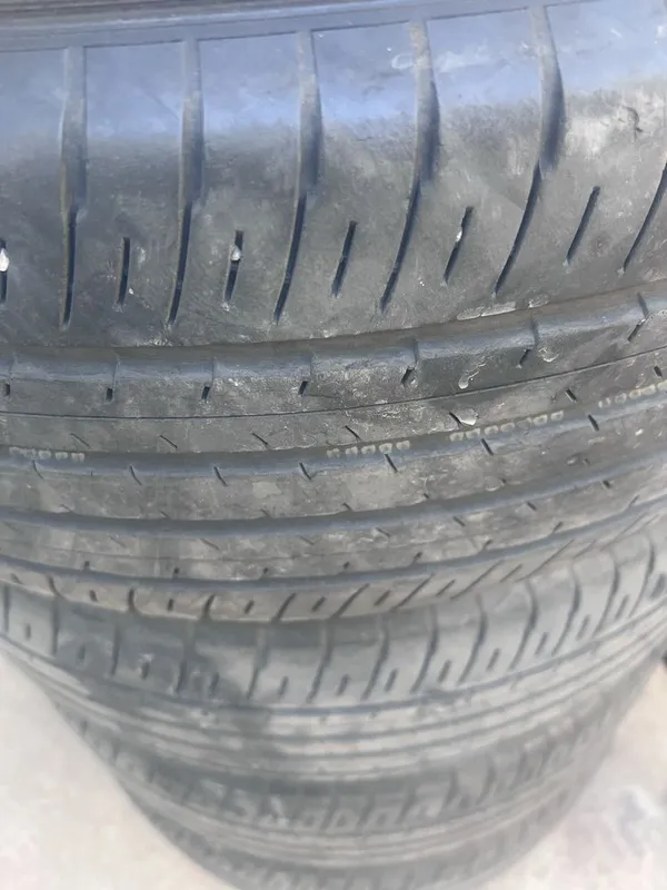 Balon sotiladi 235/55/19 DUNLOP srocna 2