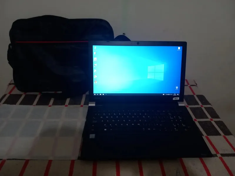 toshiba icore 7 256 Gb ram 8 1 toshiba icore 7 256 Gb ram 8 1