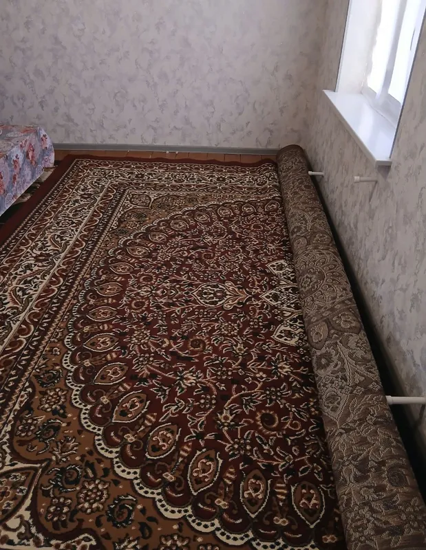 Gilam sotiladi. 4 ga 8 metr. Narxi 2 mln so‘m Gilam sotiladi. 4 ga 8 metr. Narxi 2 mln so‘m