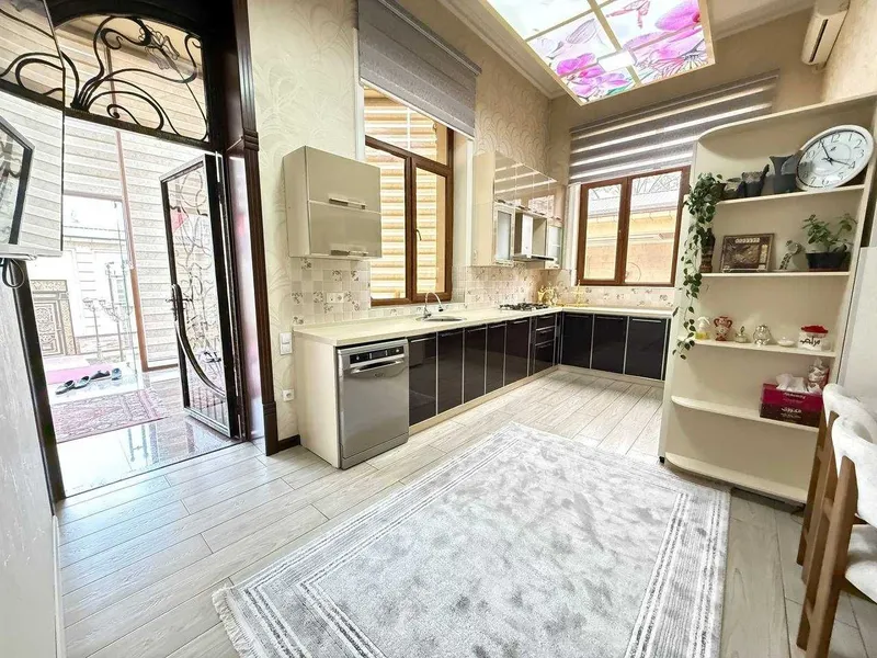 Дом 600 м² на 10 сотках, Ракат Боши, 1-я линия 2 Дом 600 м² на 10 сотках, Ракат Боши, 1-я линия 2