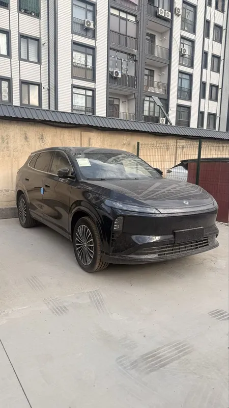 Dongfeng aelus L8 hybrid 240 km full 1 Dongfeng aelus L8 hybrid 240 km full 1