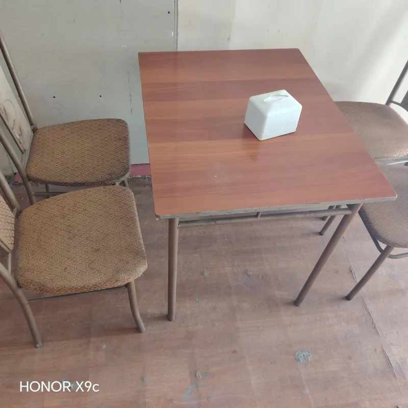 Cafe jihozlari stol stul xoladilnik va tokli pechka