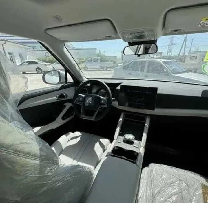 BYD Yuan Up har tomonlama arzon 0 probeg bilan — фото 2