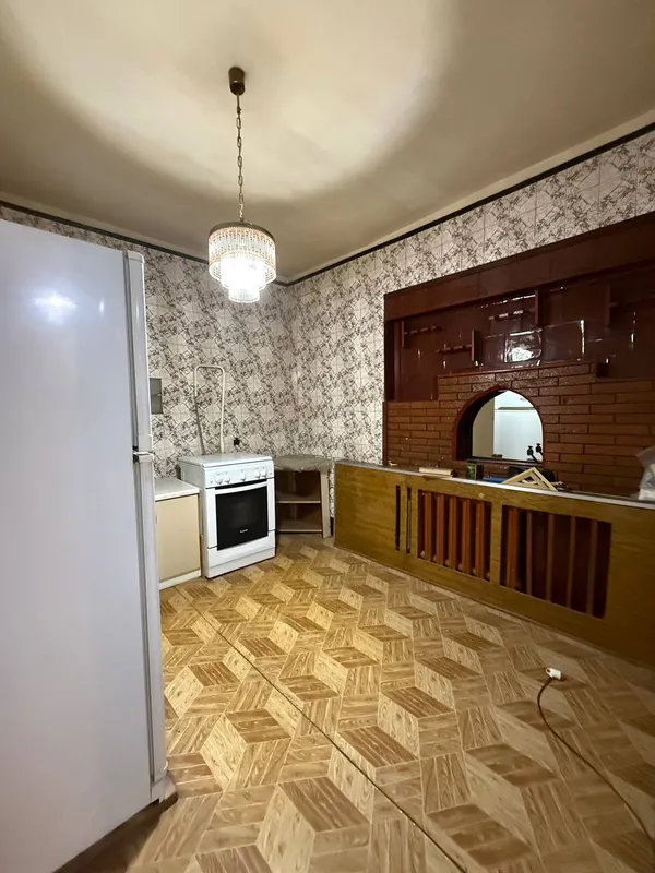 Продаётся просторная 3-комнатная квартира в кирпичном доме 7