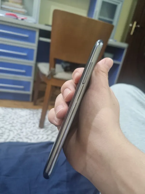 Samsung Galaxy  J5 — фото 5