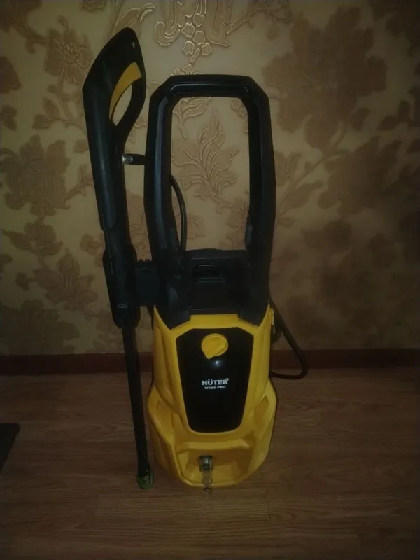 Продаётся карчер мойка высокого давления HUTER W195 Pro 1 Продаётся карчер мойка высокого давления HUTER W195 Pro 1