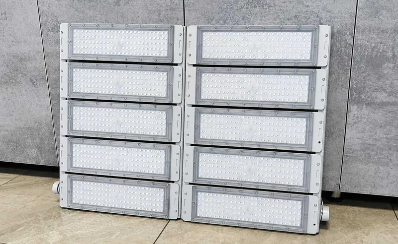 Светодиодный Прожектор Мощность 1000W 1 Светодиодный Прожектор Мощность 1000W 1
