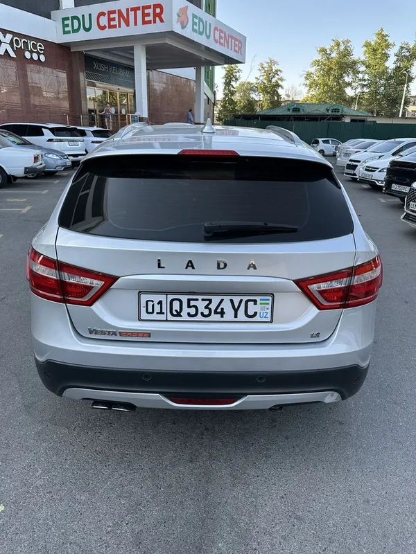 Lada Vesta Cross SW (2019) — фото 1