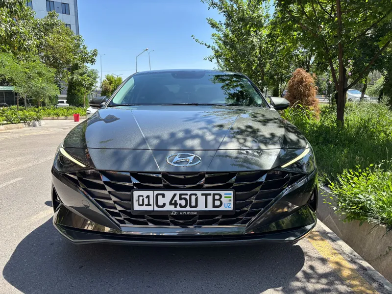 Hyundai Elantra 1.6 Elegance. 3 Позиция. 1 Hyundai Elantra 1.6 Elegance. 3 Позиция. 1