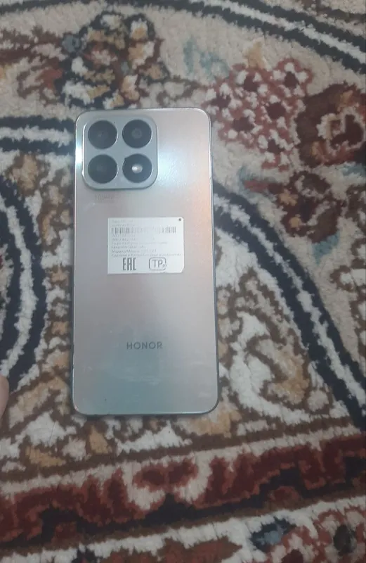Honor 8a срочно продаётся 2