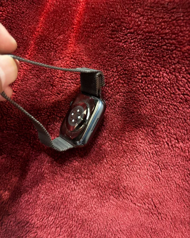 Apple Watch 8 45mm 3