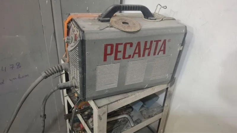 Контачка апарат ва компрессор сотилади 220 ва 380 квт ишлайди Контачка апарат ва компрессор сотилади 220 ва 380 квт ишлайди