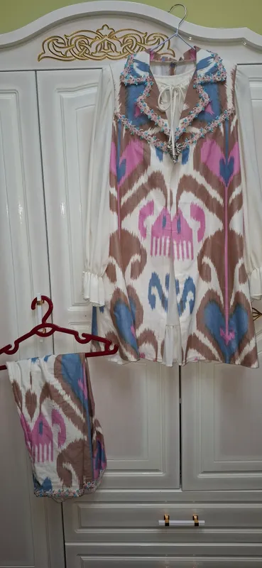 Платье и брюки Adras 1 Платье и брюки Adras 1