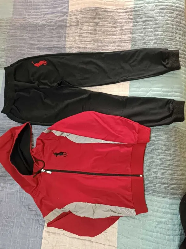 o‘g‘il bola uchun sport kiyimi
