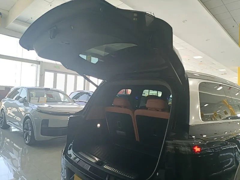 Leapmotor D19, 720km электричка 4 Leapmotor D19, 720km электричка 4