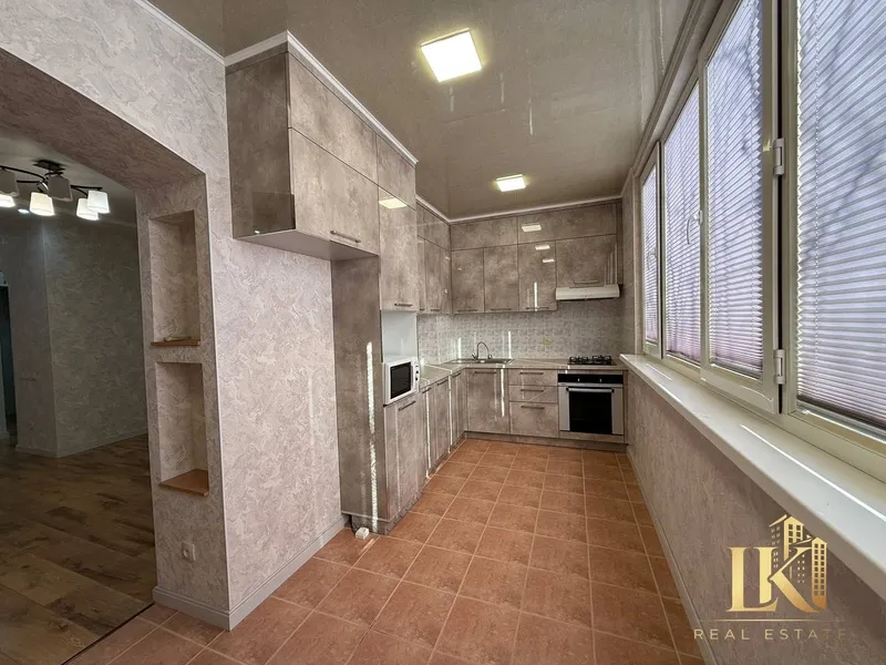 3 xonali kvartira sotiladi (77 seriya), 3/4, 78 m² — Mirzo-Ulug‘bek tumani 4 3 xonali kvartira sotiladi (77 seriya), 3/4, 78 m² — Mirzo-Ulug‘bek tumani 4