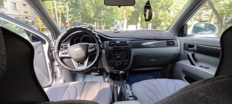 Продам автомобиль Chevrolet lacetti 8