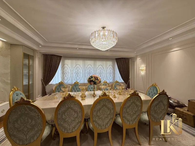 Продаётся 4-комнатная квартира, 171 м², 2/9 (Юнусабадский район, Алайский базар) 3