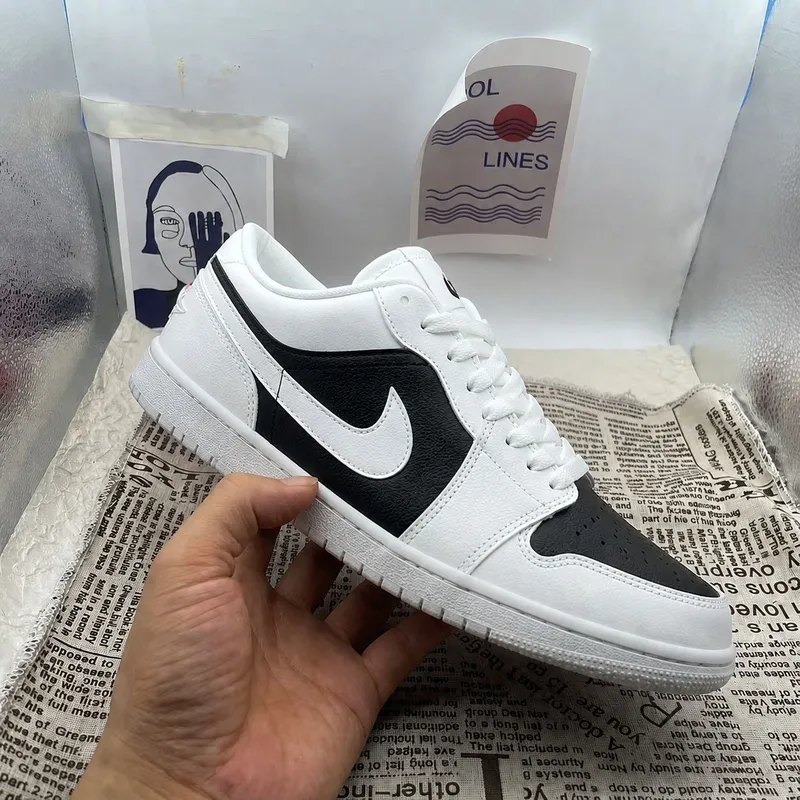 Nike Air Jordan 1 low (Panda)