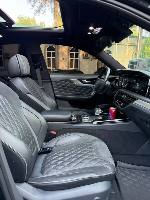 Hongqi HS5 4x4 AWD 3 Hongqi HS5 4x4 AWD 3
