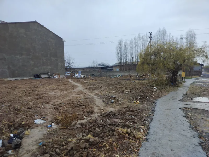 Хасанбой, текстильный ку́ча, угловой ер, 7, 7 су́тик — фото 1