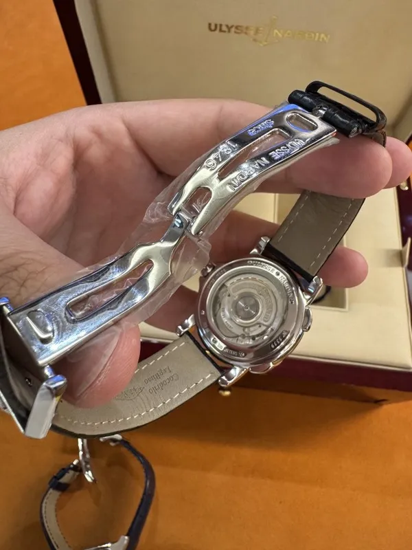 Оригинал Ulysse Nardin Dual time швейцарские 5 Оригинал Ulysse Nardin Dual time швейцарские 5