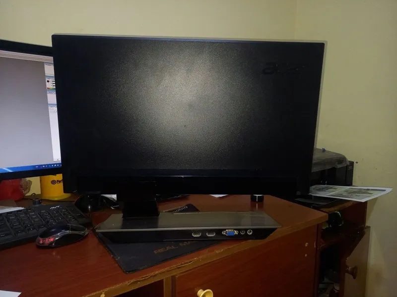 Компьютерный монитор ACER 2 Компьютерный монитор ACER 2