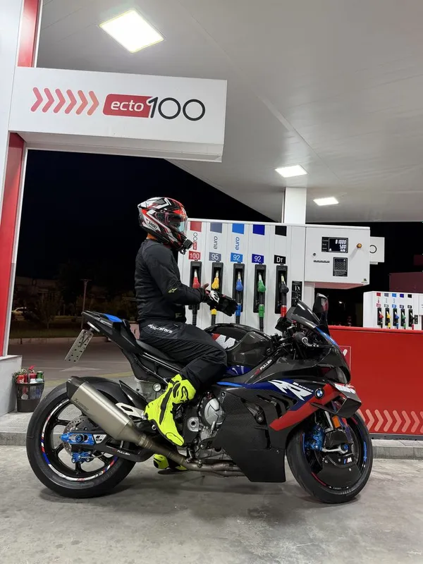 BMW M1000RR 2023года выпуска 4 BMW M1000RR 2023года выпуска 4