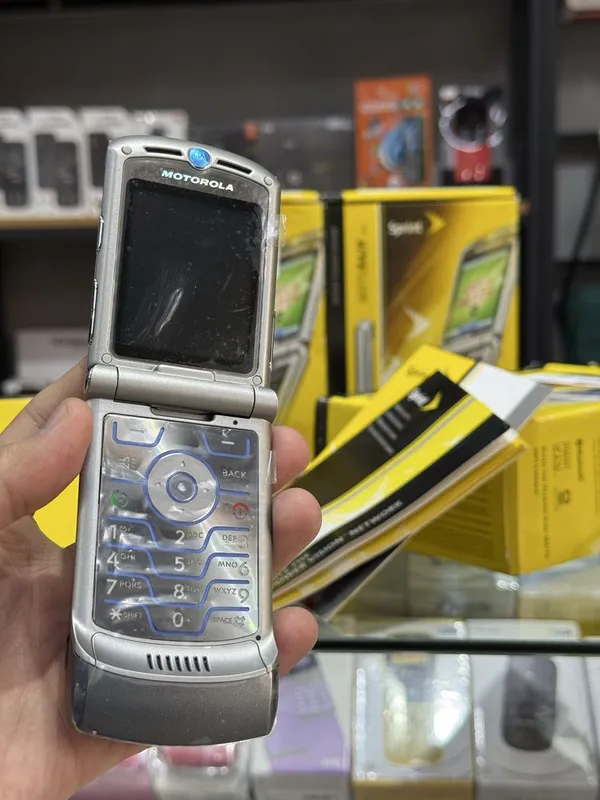 PERFECTUM MotoroLa Razr Sprint V3 ORIGINAL 100% — фото 2