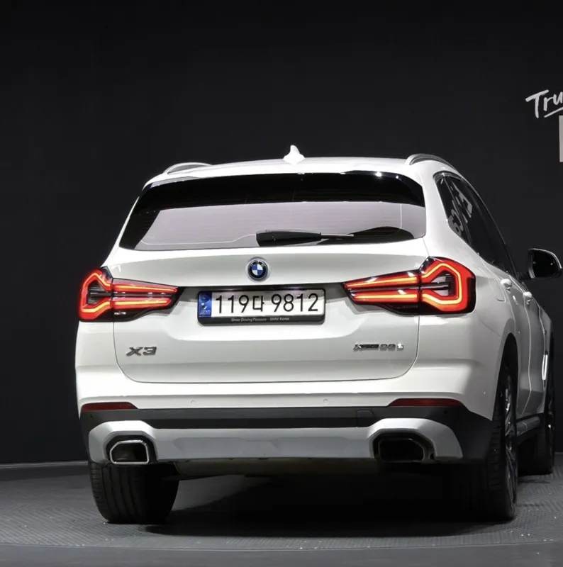 BMW X3 xDrive30e 2022 • Гибрид — фото 1
