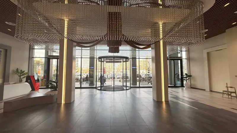 Аренда целого офисного блока 1420 м² в БЦ « Yunusabad Gallery »