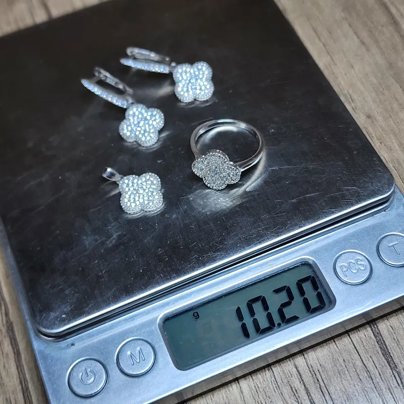 Комплект Van Cleef 1 Комплект Van Cleef 1