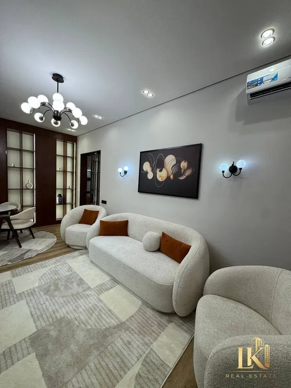 Продаётся 3-комнатная квартира евро-люкс в ЖК GOLDEN House (Мирабадский район) — фото 8