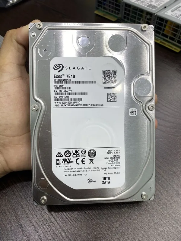HDD (sas, sata) 1-10 tb 3 HDD (sas, sata) 1-10 tb 3