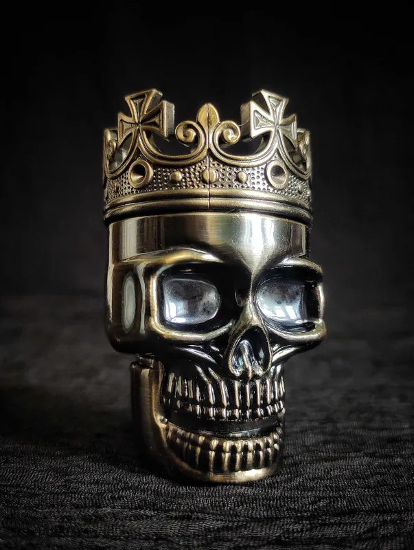 Гриндер Skull King. Измельчитель табака, специй, трав.