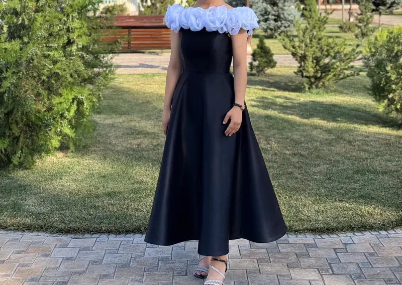 Oqshom libosi