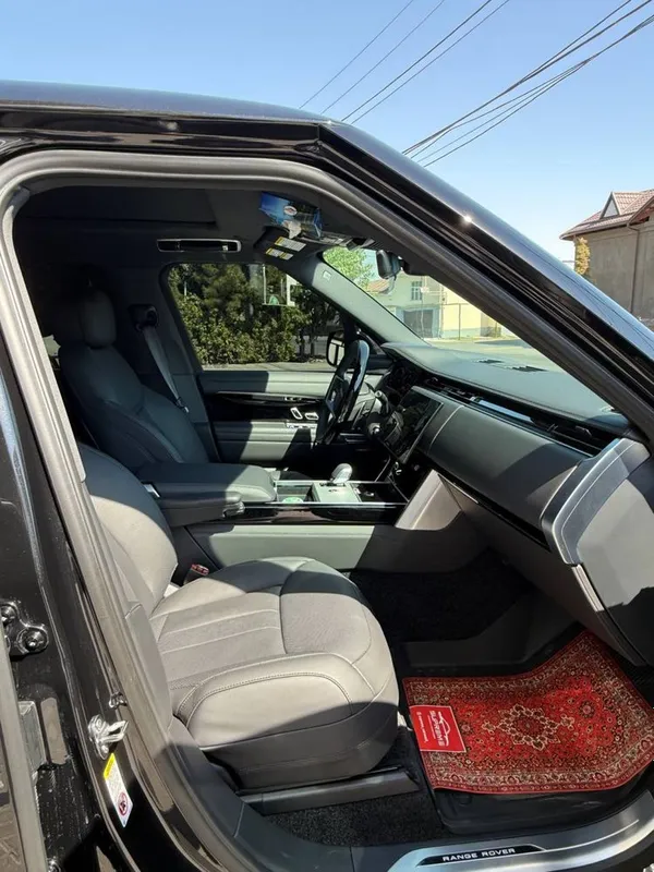 Range Rover P530 LWB 7 seats 2026 4 Range Rover P530 LWB 7 seats 2026 4
