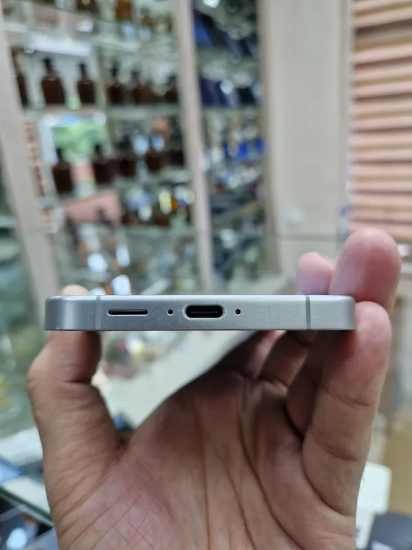 Samsung S24Fe 5G 4