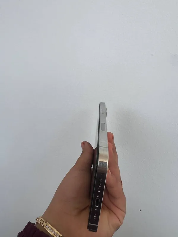 Iphone 12 pro max Fesi yoq narx 240$ — фото 3