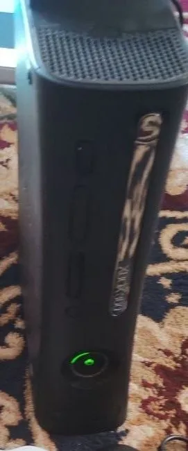 Xbox 360 oyini bilan tayyor xoxlasa yozib beraman boshqa oyindan 1