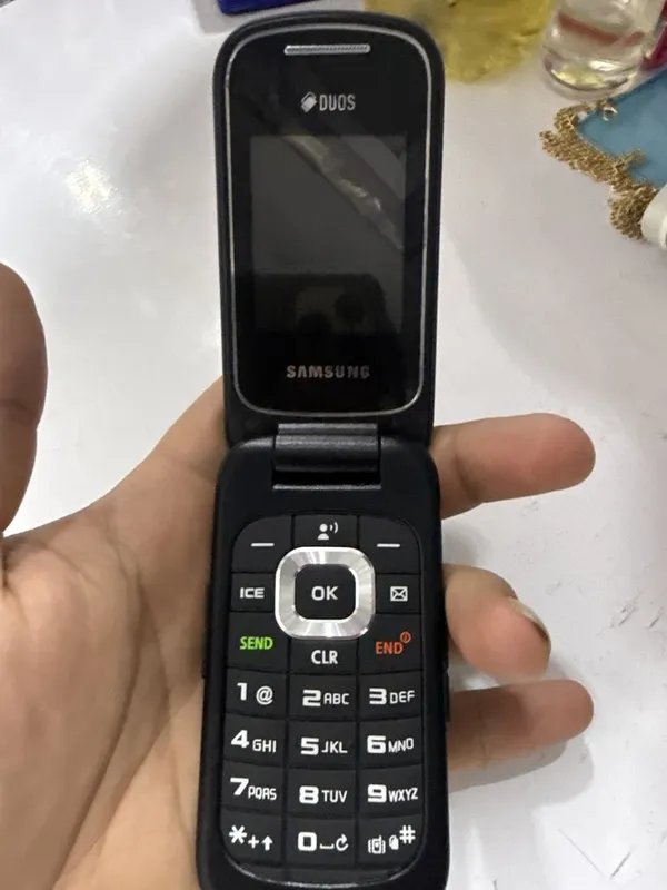 Samsung legushka telefon 4