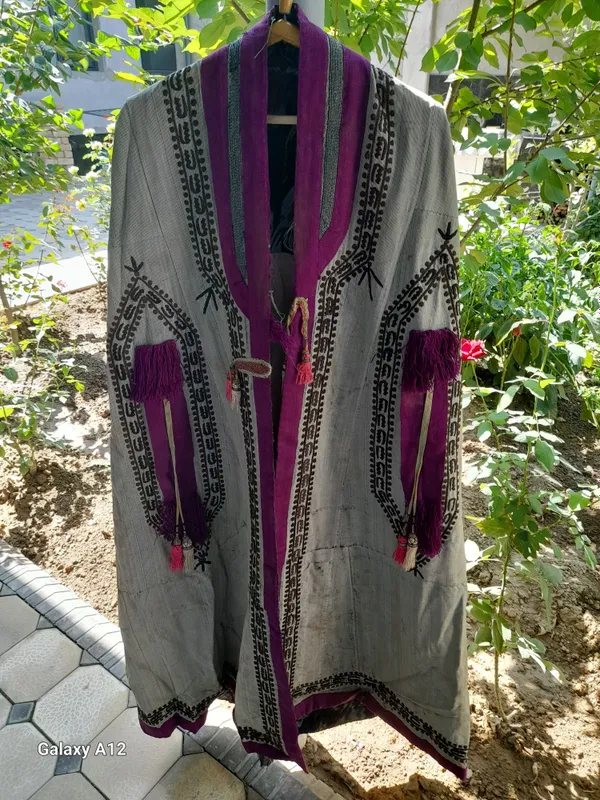XVIII asrga oid paranjilar sotiladi, ishlatilgan 1