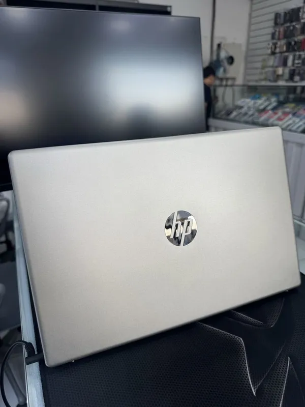Hp i3-1315U 8/512 15.6 FHD 1 Hp i3-1315U 8/512 15.6 FHD 1